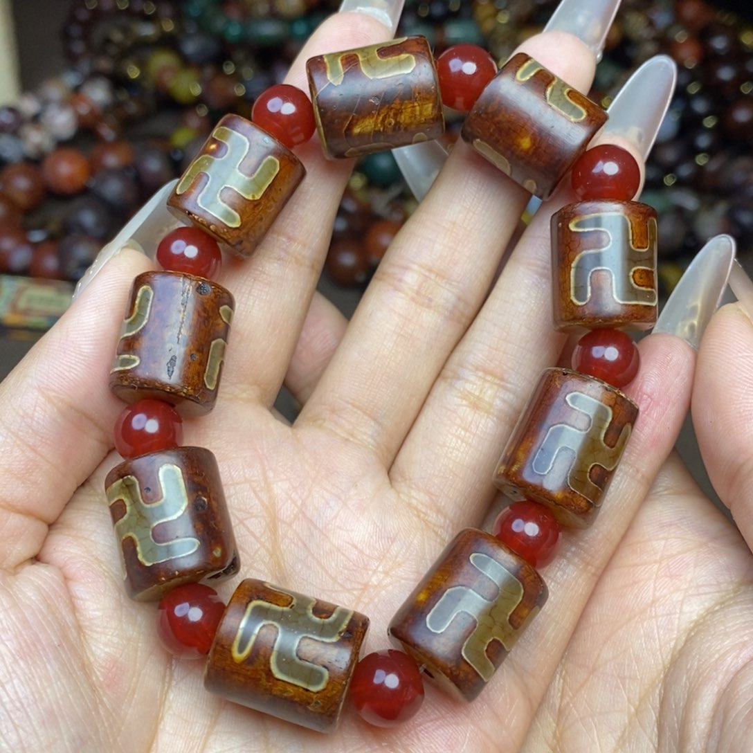 玛瑙/玉髓颈饰未镶嵌