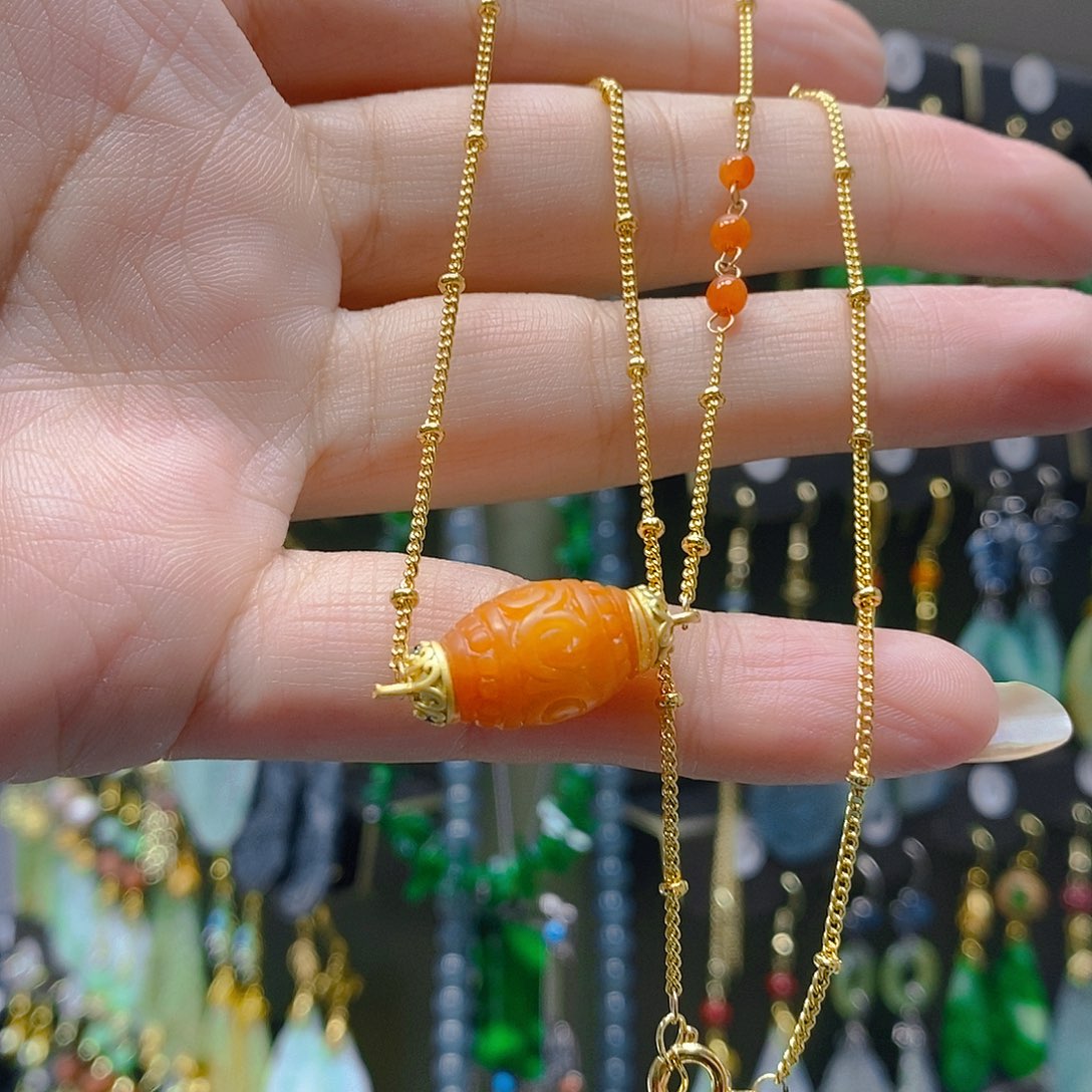 未镶嵌翡翠耳饰翡翠