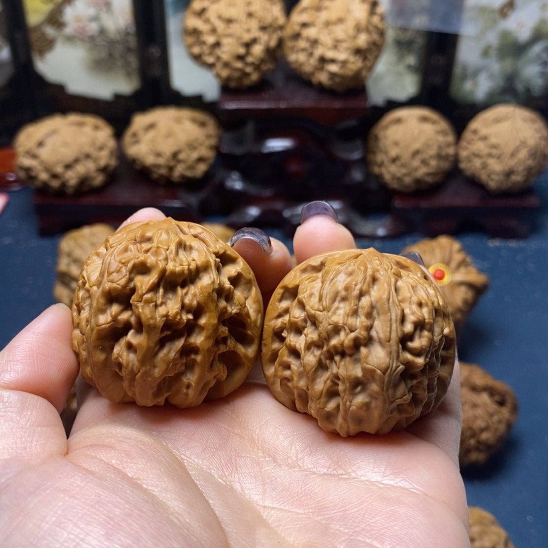 吊坠文玩核桃三角白001