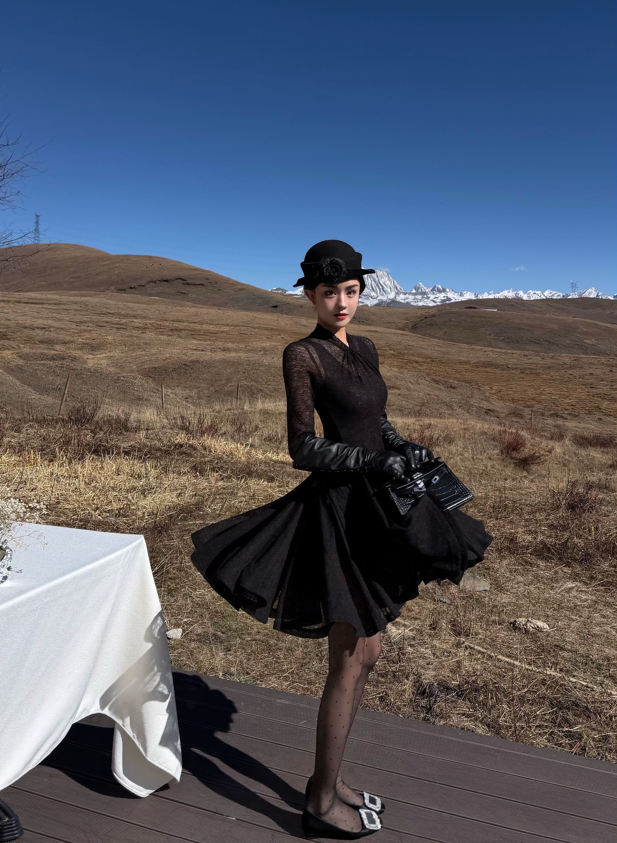 2025初冬 MIYUFUTURE“心动尤物”法式蕾丝两件套连衣裙(裙长88）