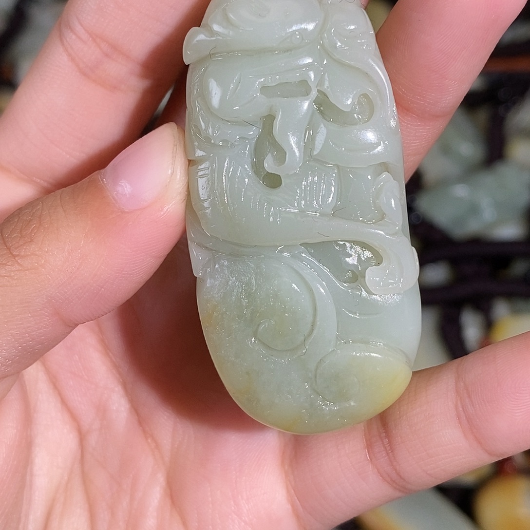 和田玉未镶嵌颈饰