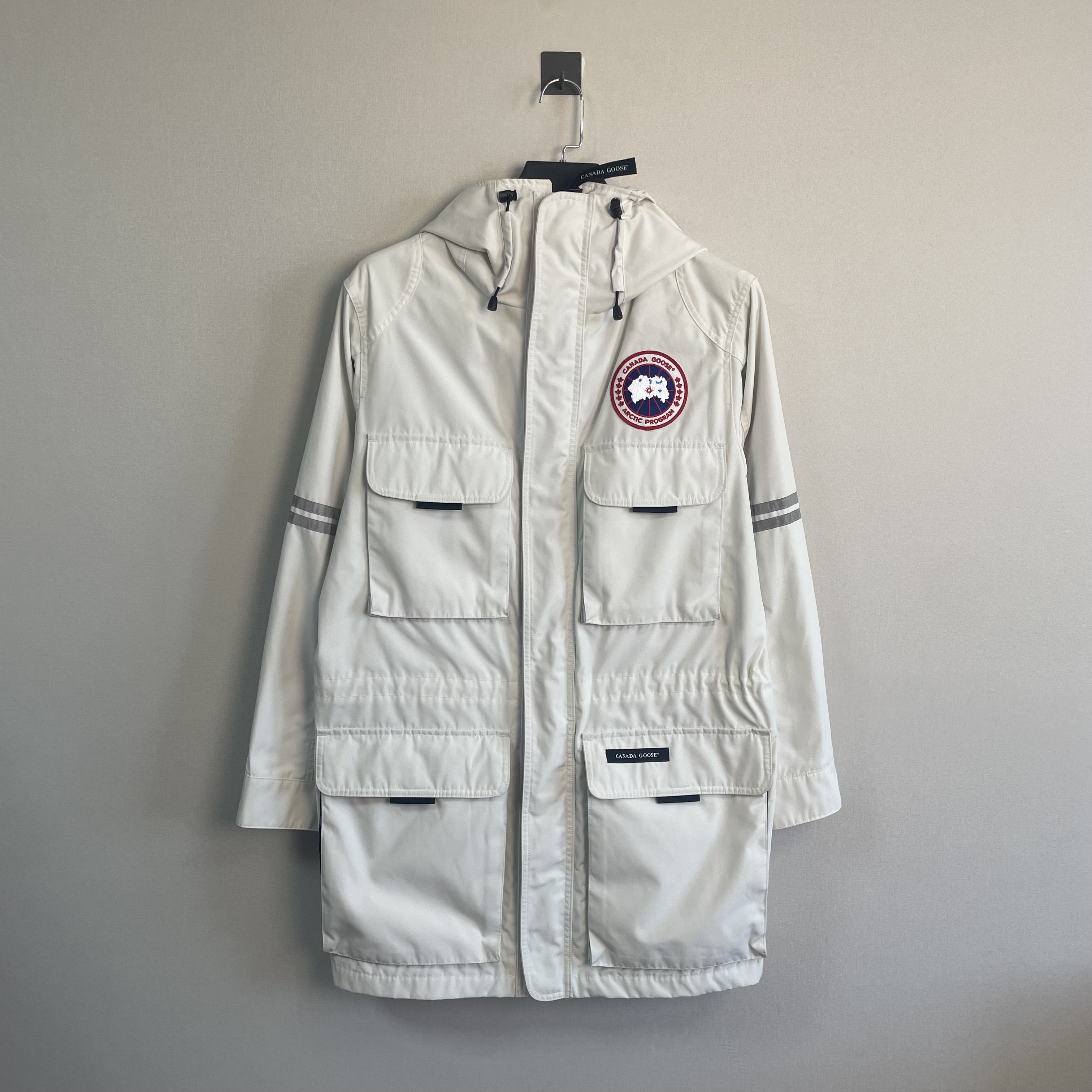 未使用 CANADA GOOSE 加拿大鹅男新款远征冲锋衣/L码/价8900
