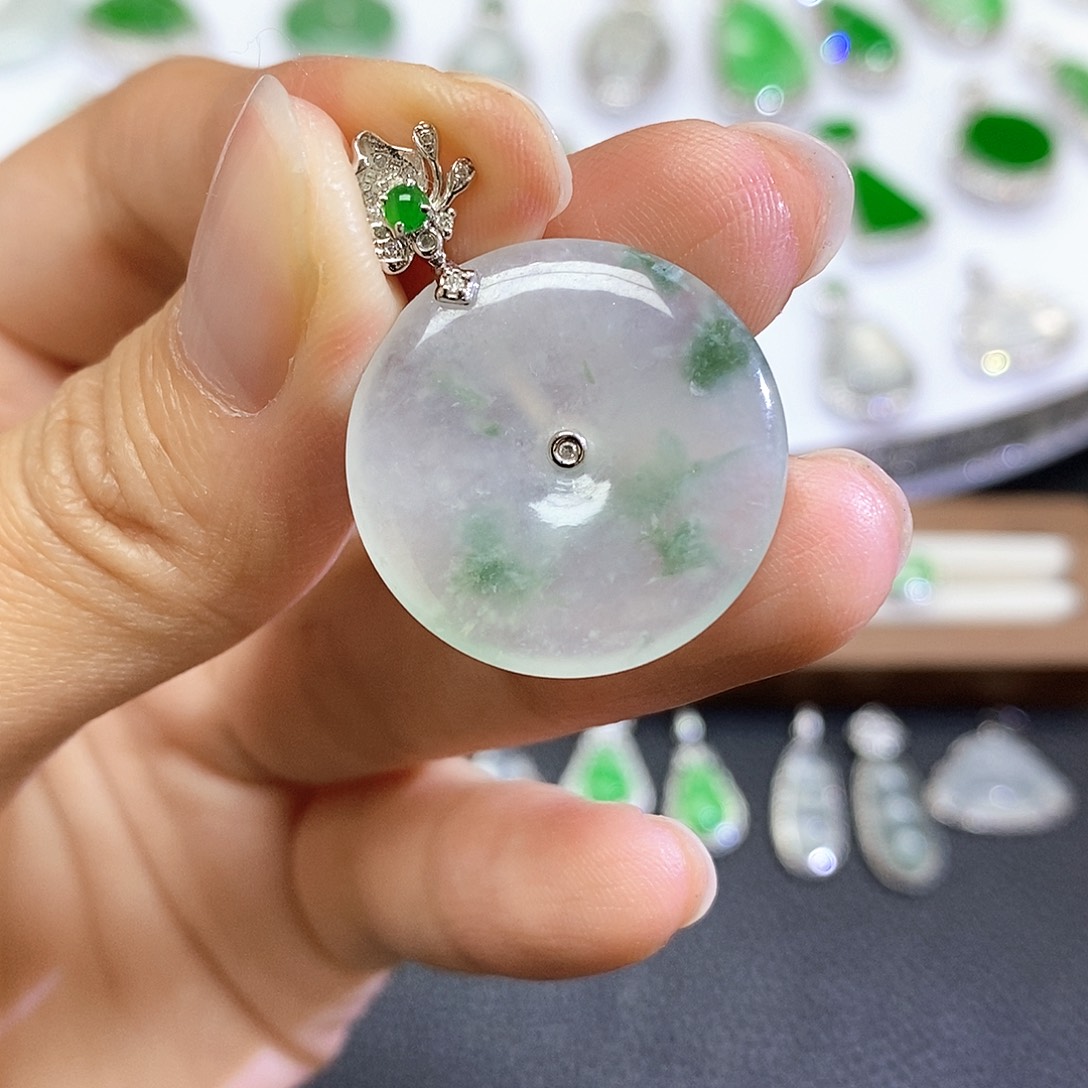 翡翠18K金镶嵌吊坠(不含链)