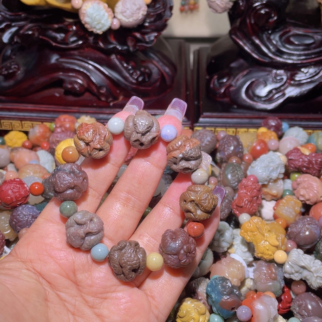 石英质玉手链未镶嵌