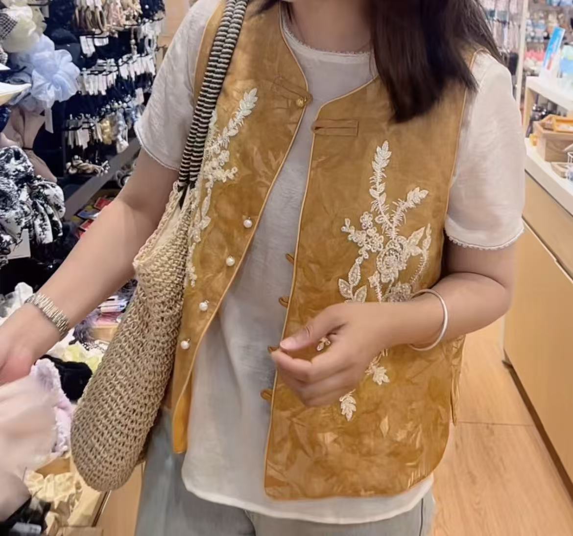 【金蓠】2025夏季新款中式国风重工钉珠马夹宽松刺绣气质坎肩马甲