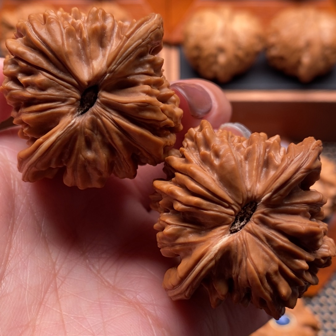 文玩核桃把件44尺寸四座楼 全品