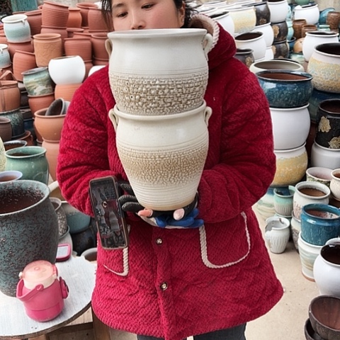 口18高21瑕疵盆子。