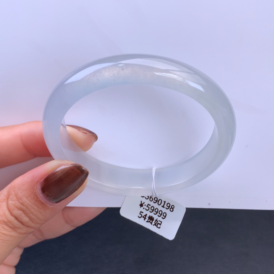 翡翠手镯未镶嵌白冰莹光贵妃手镯（强烈推荐）