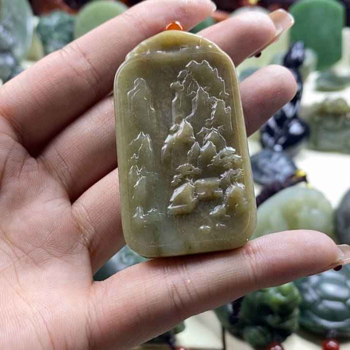 和田玉未镶嵌颈饰