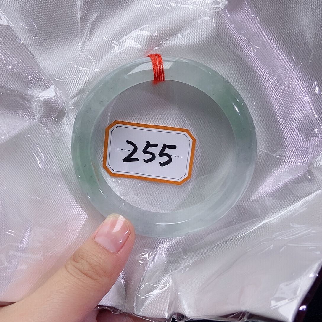 翡翠手镯未镶嵌手镯57.6