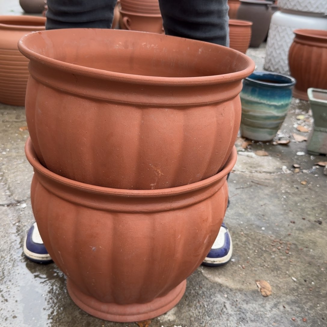 紫砂花盆口32高26宜兴紫砂底部瑕疵