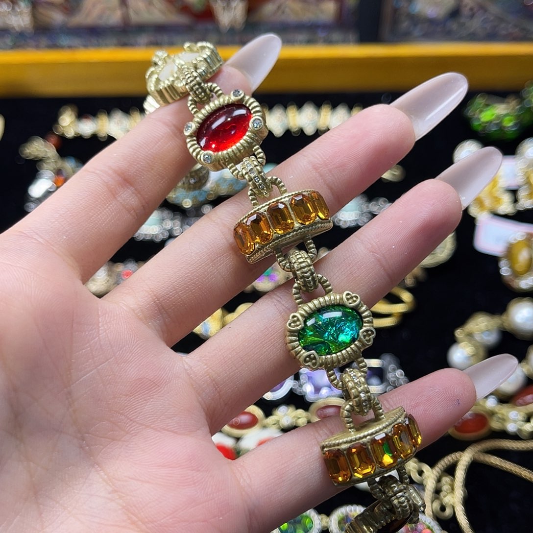 琉璃纯铜合金中古文化交流展