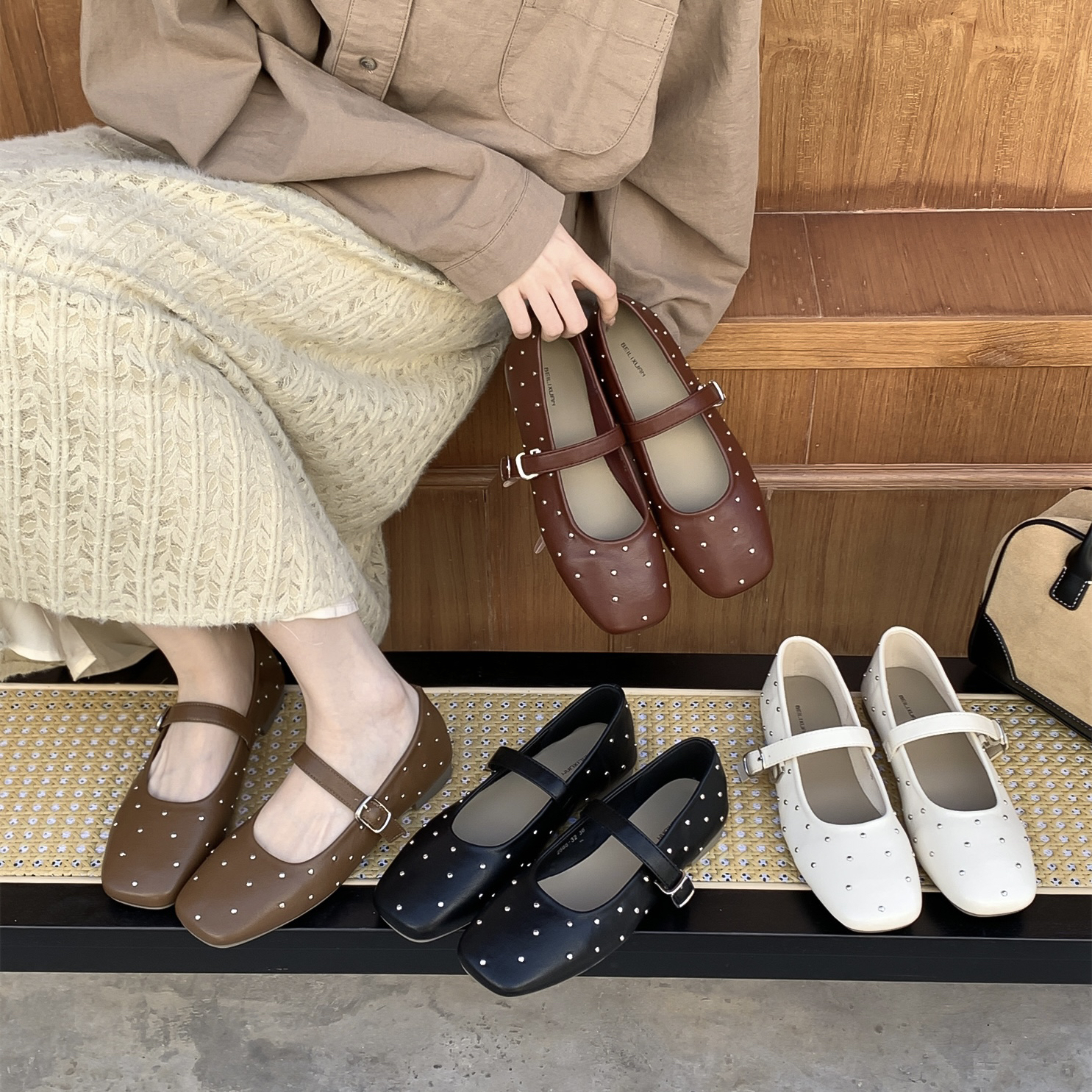 爆款韩版百搭春季单鞋女柳钉通勤配夏季裙子休闲平底单鞋圆头时尚