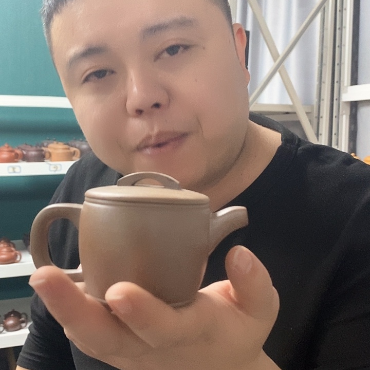 紫砂茶壶紫砂的颜色和质地