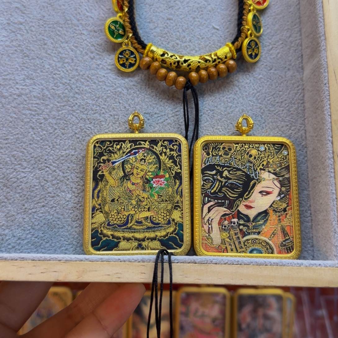 吊坠文殊 前世今生。十路绳子。