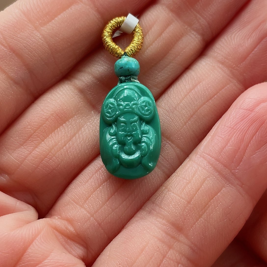 绿松石颈饰未镶嵌