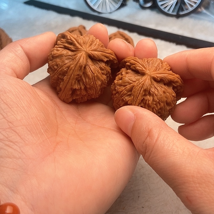 文玩核桃把件王*生三棱