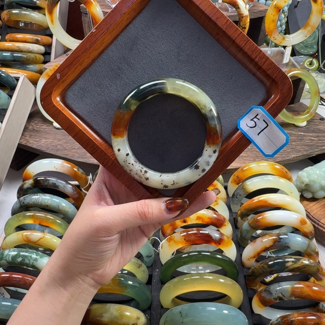 蛇纹石玉合金手镯微瑕