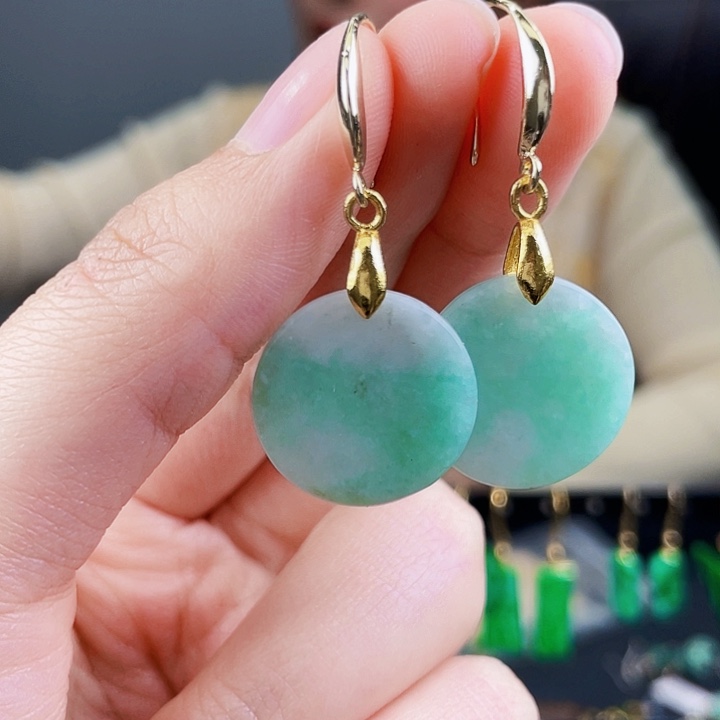 翡翠耳饰未镶嵌饰品