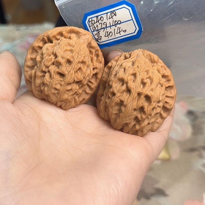文玩核桃把件非嫁接北京