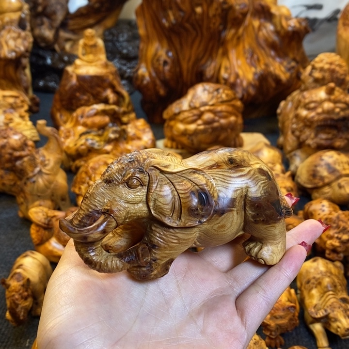 勇***牛崖柏大象手把件手把件手把件