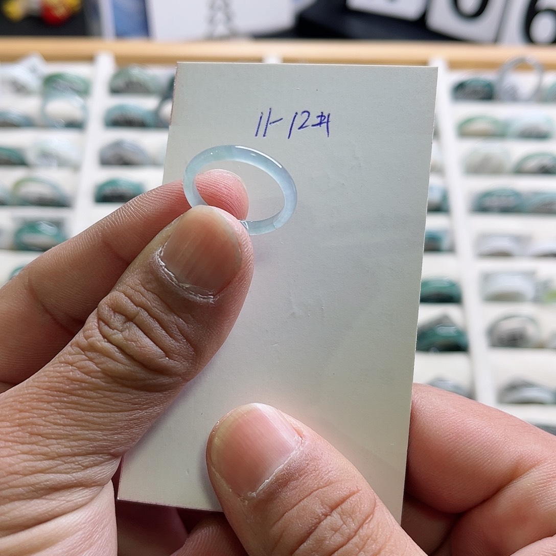 翡翠戒指未镶嵌戒指