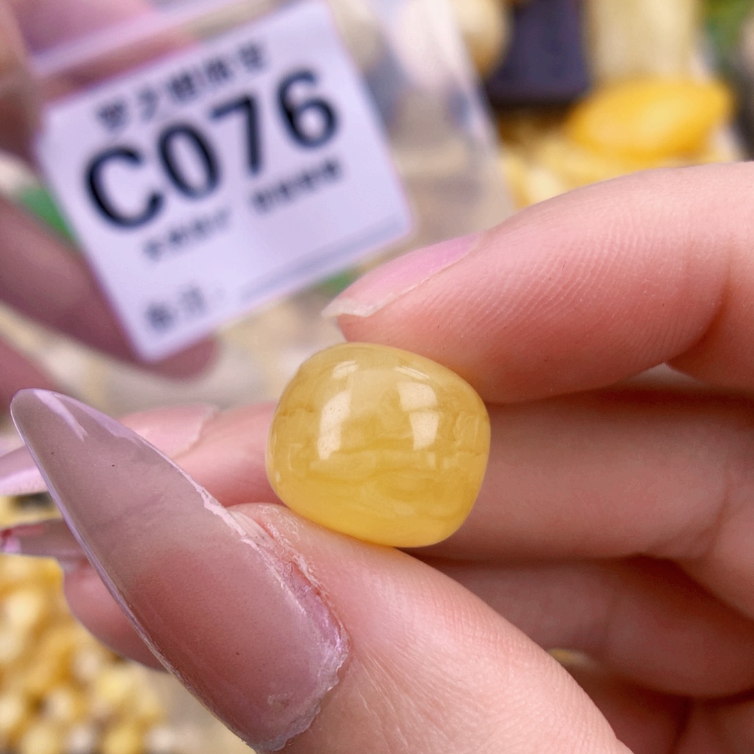 未镶嵌琥珀珠宝奇石13