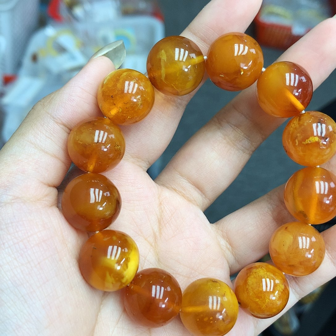 未镶嵌琥珀珠宝奇石