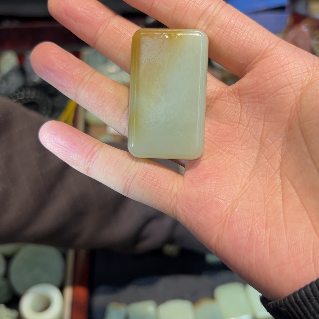 吊坠(赠链)未镶嵌和田玉吃****卜