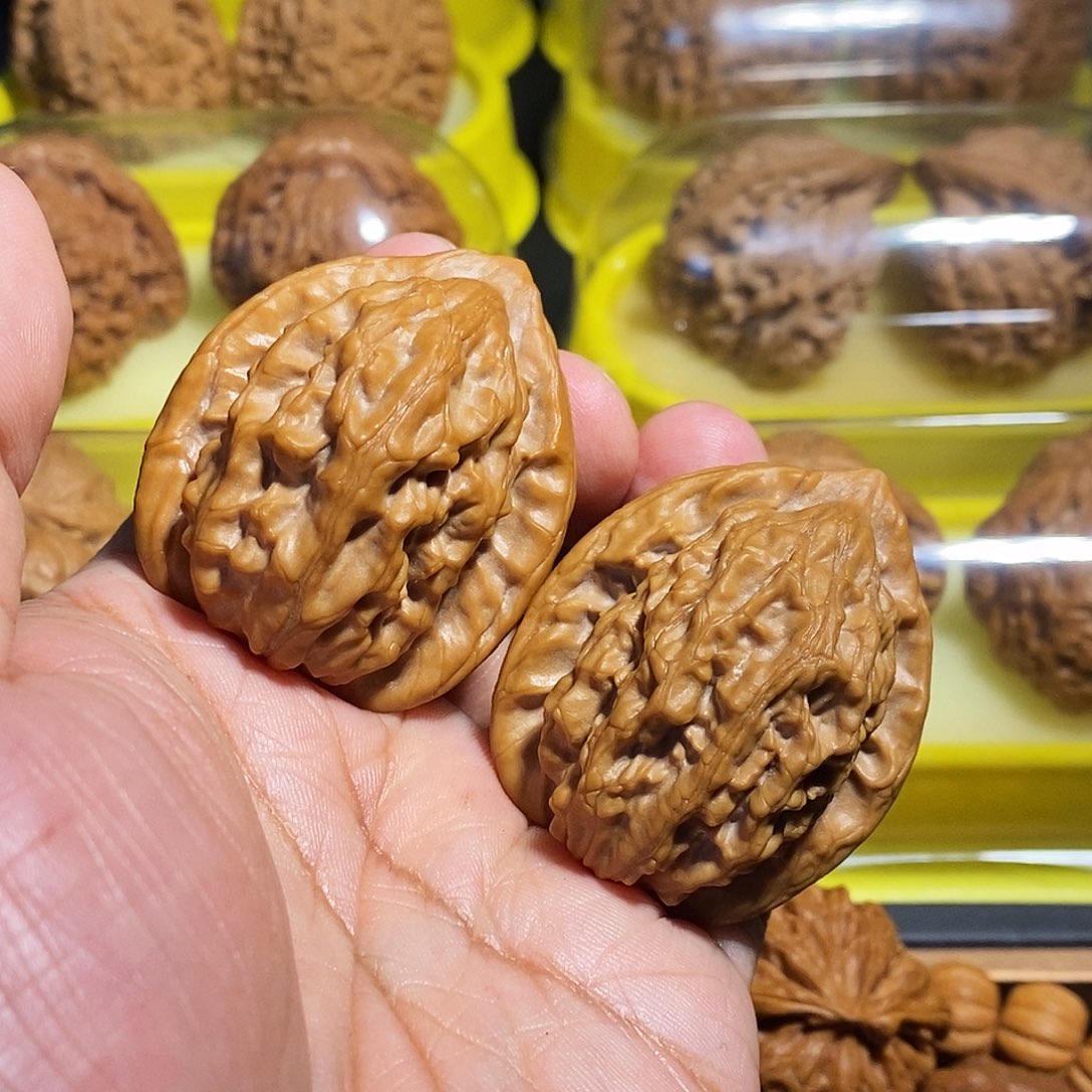 文玩核桃把件38+大红袍