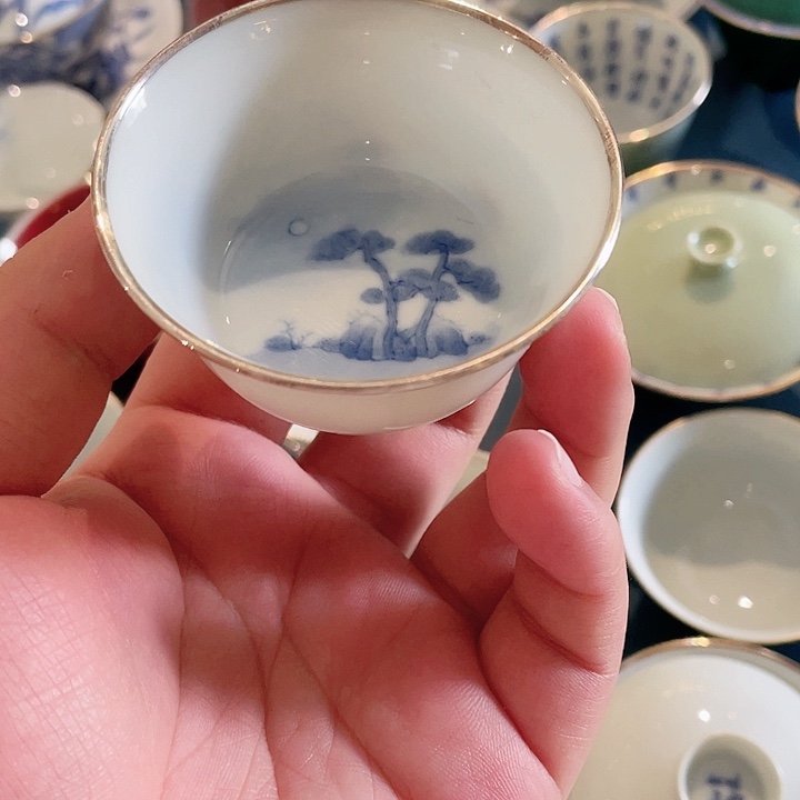 杯子，。                