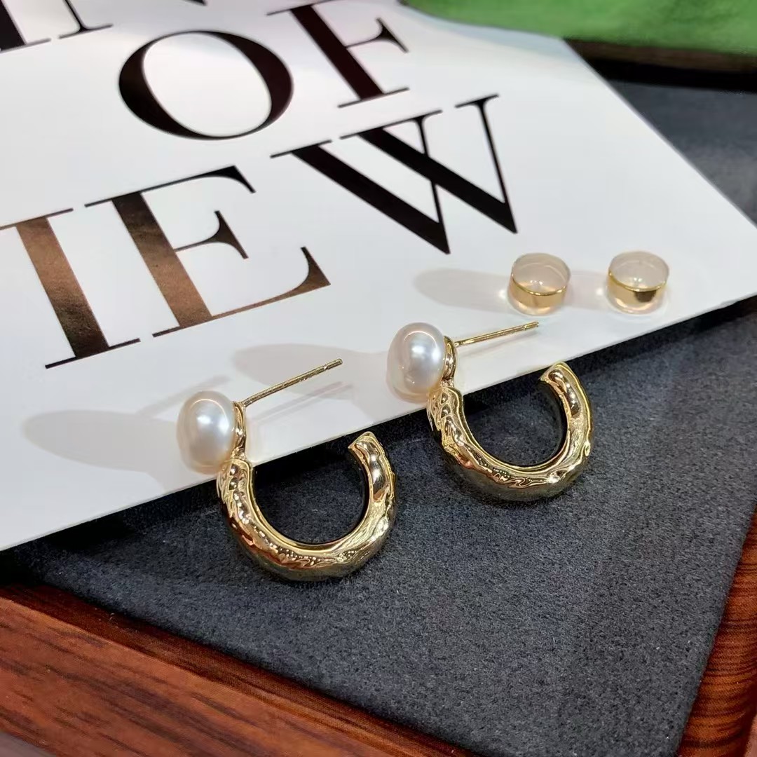 铜合金耳饰 日韩饰品女气质淡水珠耳饰耳钉设计感镶嵌金色简约风