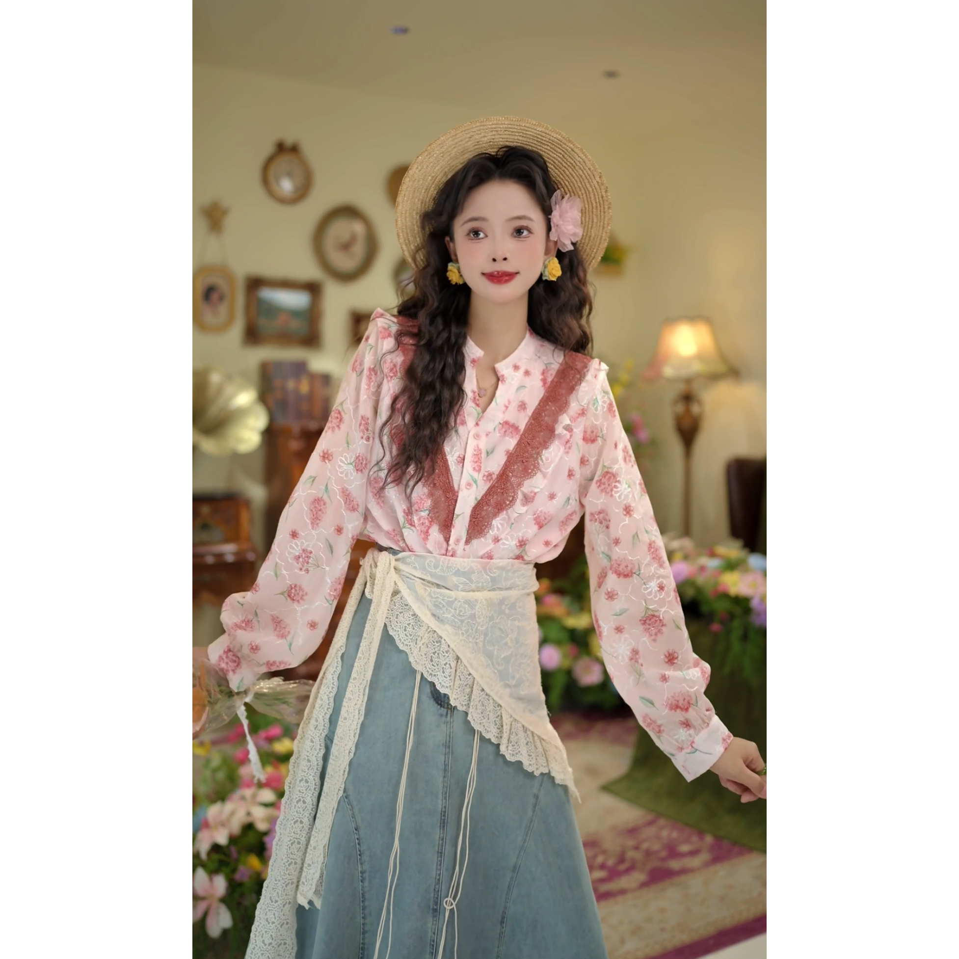 扣子家【油画女孩】春季新款长袖V领衬衫重工刺绣拼蕾丝KS1115005