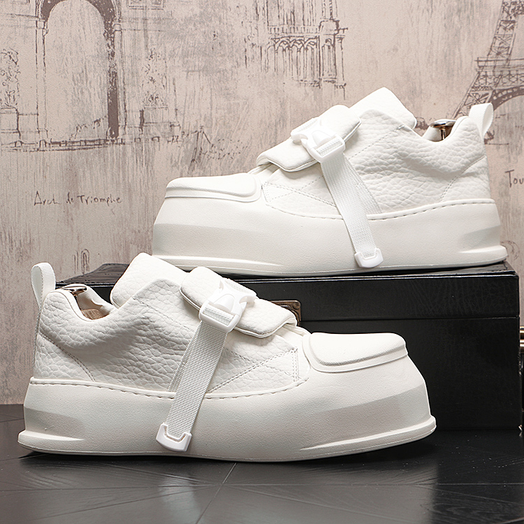 新款时尚厚底卡扣百搭休闲鞋男士潮流纯色个性鞋韩版英伦鞋