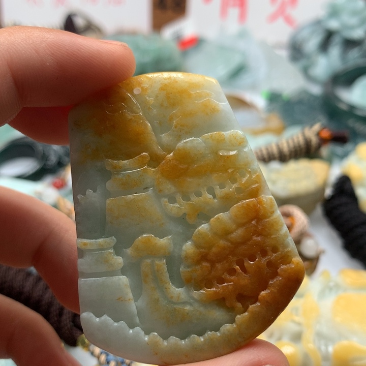 翡翠颈饰未镶嵌保真天然A货翡翠