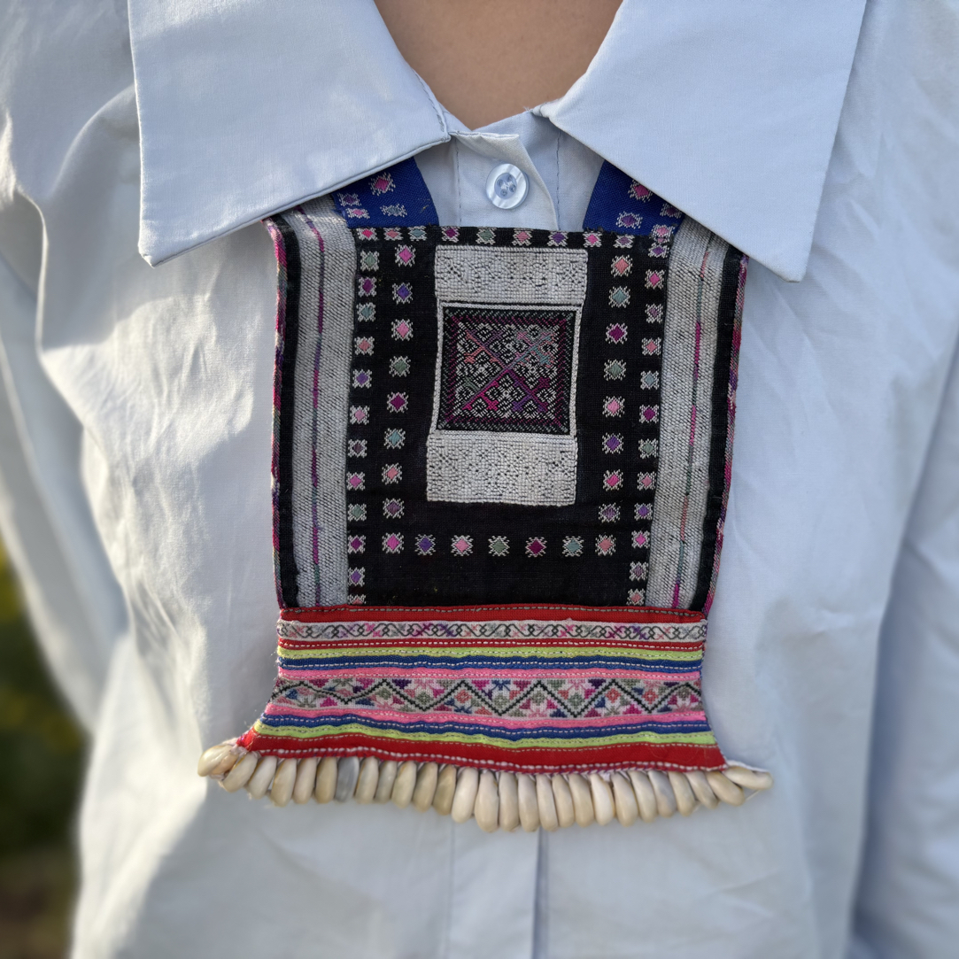 荆楚绣集·海葩苗纯手工刺绣背牌 