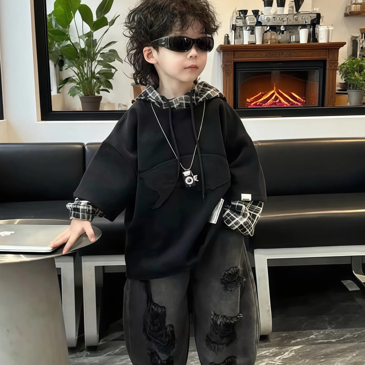 FX01男童拼接黑色卫衣假两件套2025新款儿童春秋洋气格子拼接卫衣