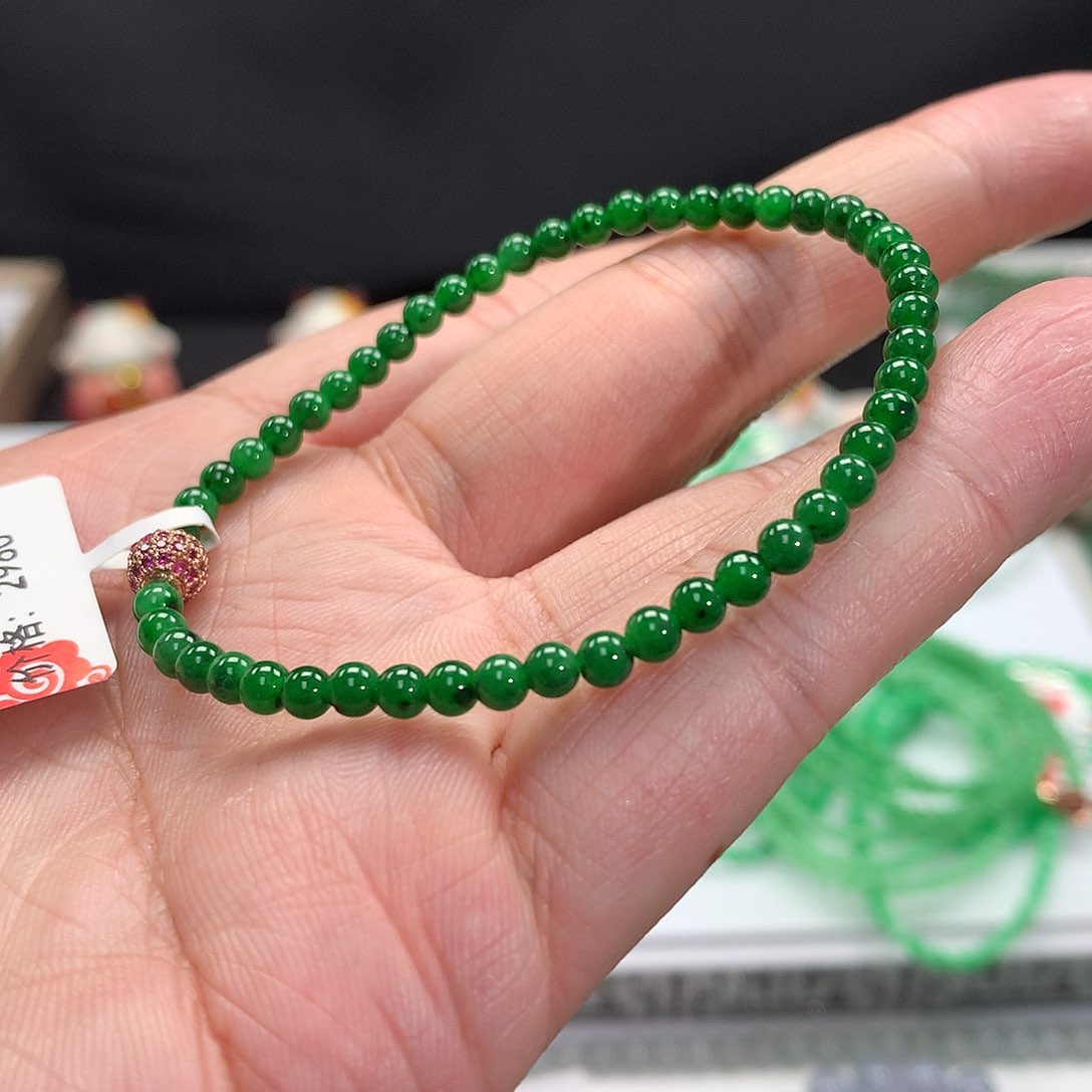 翡翠手链未镶嵌翡翠