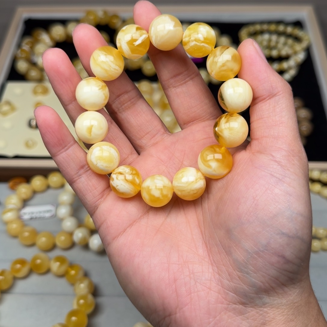 蜜蜡手链未镶嵌豆****胶15金瓷白溶洞