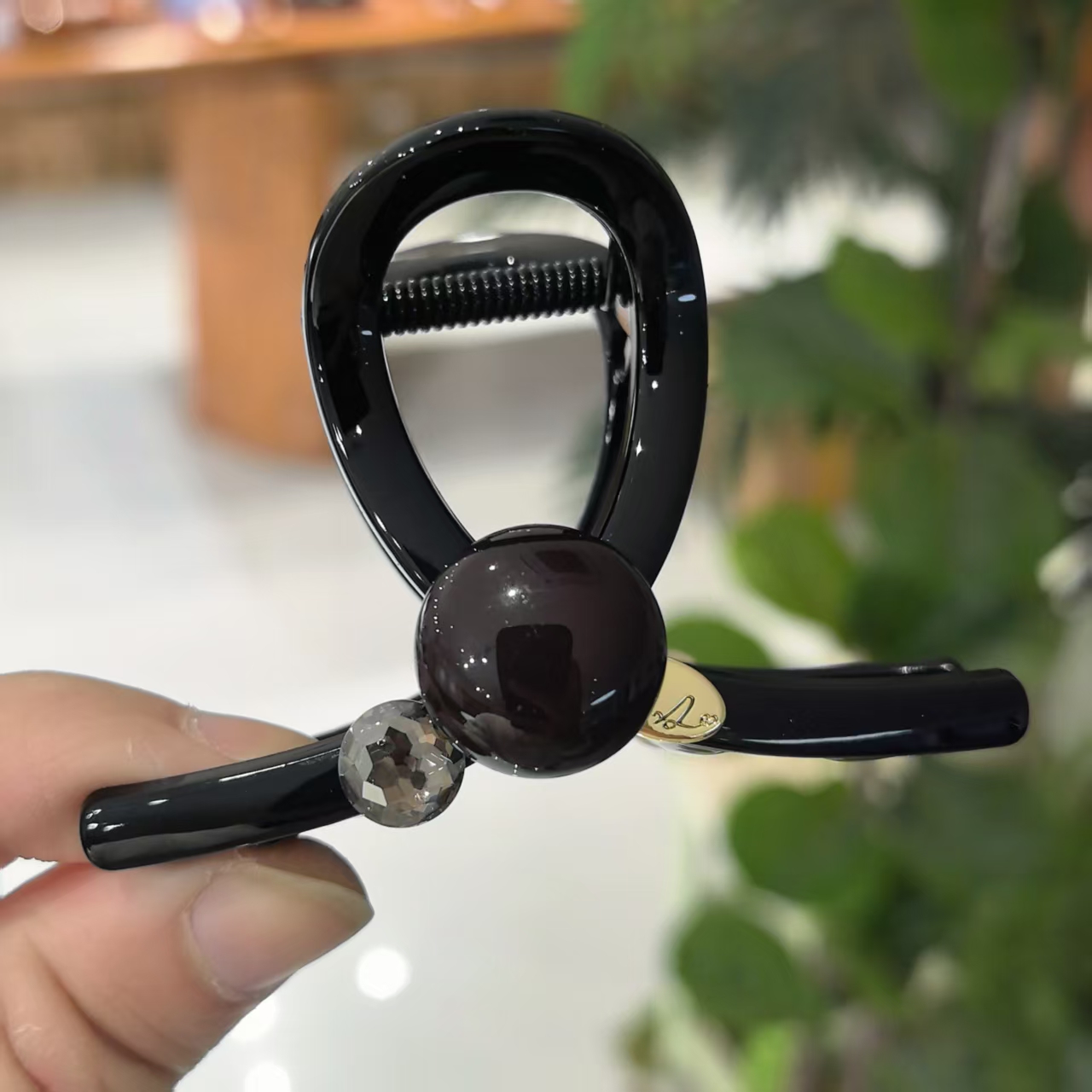 新款精致深咖色糖豆高八抓夹4908