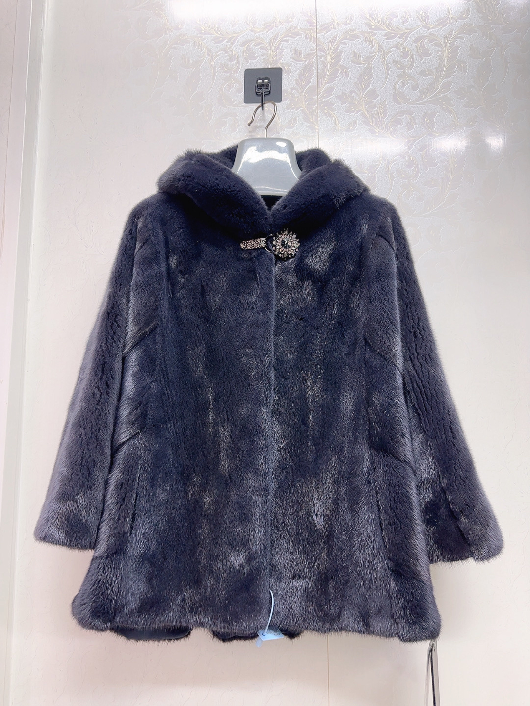进口貂皮外套衣长64 胸围140 170斤内穿 支持退换