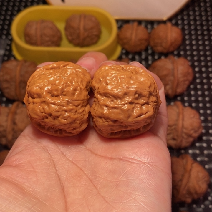 文玩核桃把件大腿