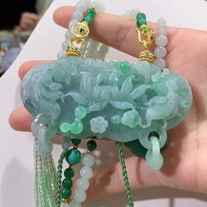 翡翠未镶嵌颈饰翡翠吊坠