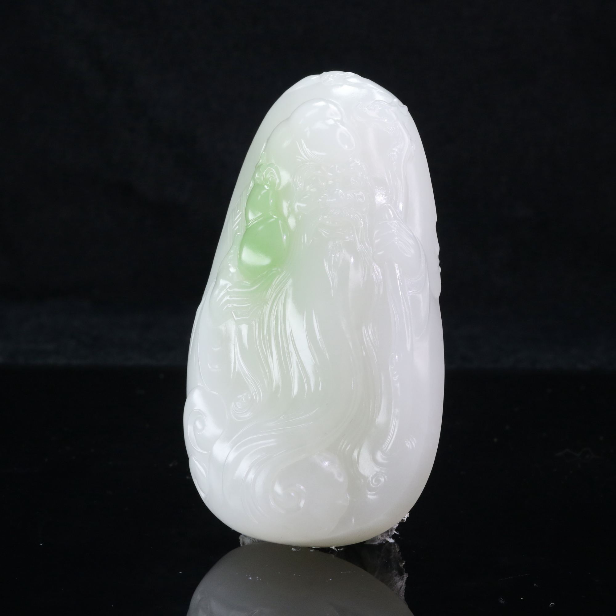 43和田玉羊脂白翠青寿星翁摆件（周春龙作）/101385北京中保拍卖