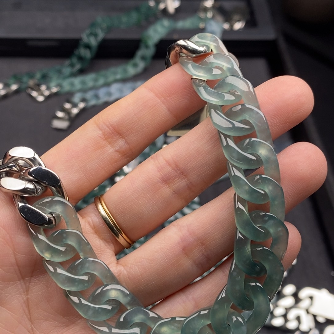 刘***爷翡翠未镶嵌手链手链1003