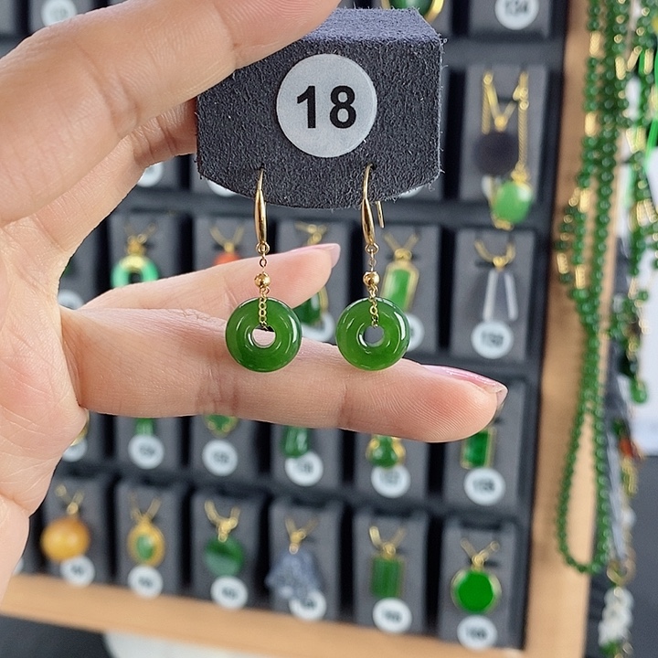 和田玉耳饰18K金镶嵌