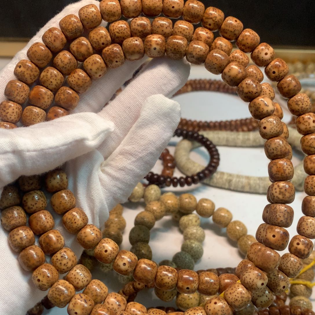 吊坠星月菩提10✖️9浅虎皮老型陈籽