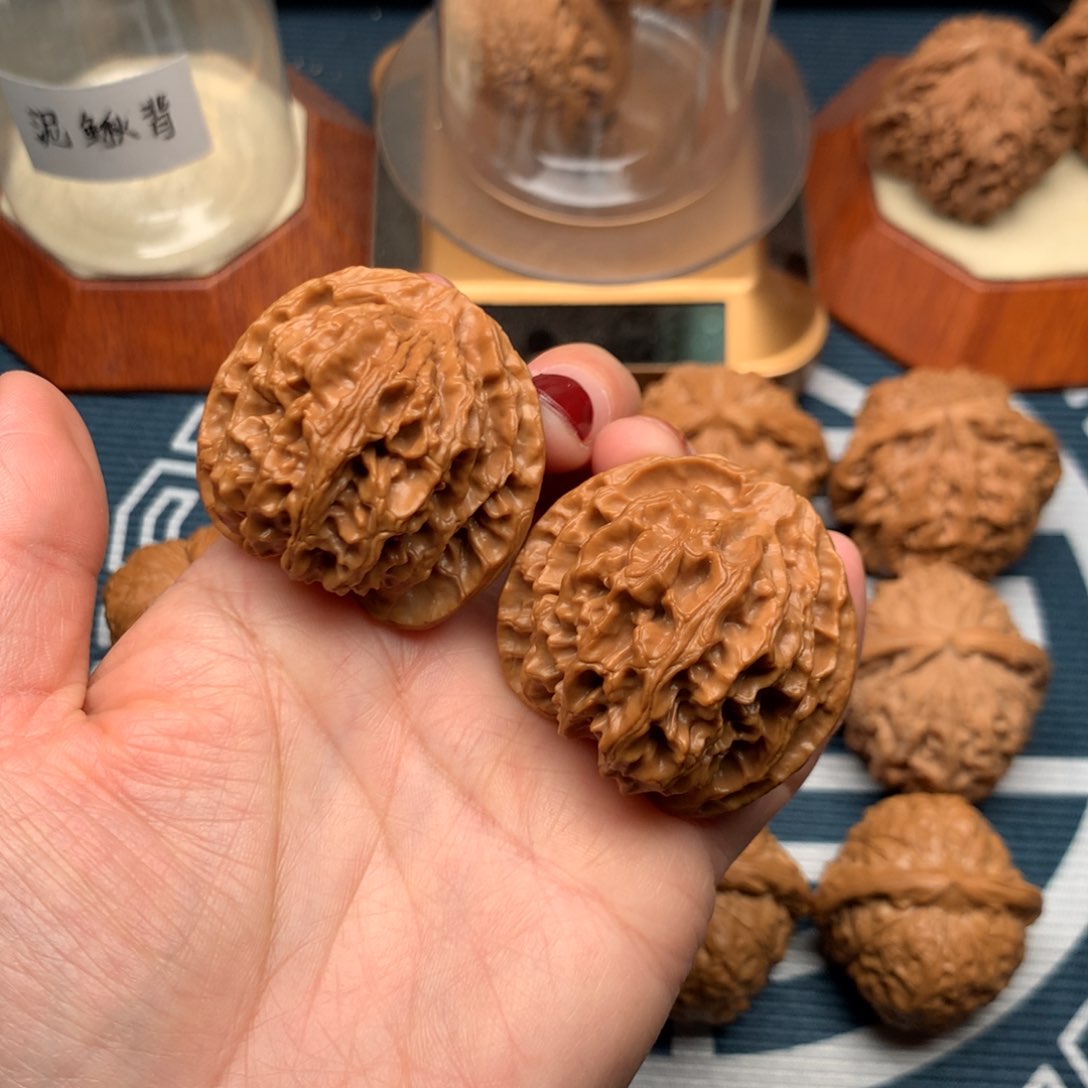 文玩核桃把件苹果园