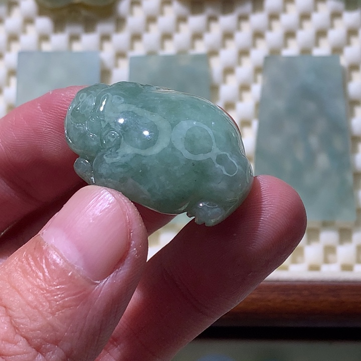 定制翡翠未镶嵌金蟾