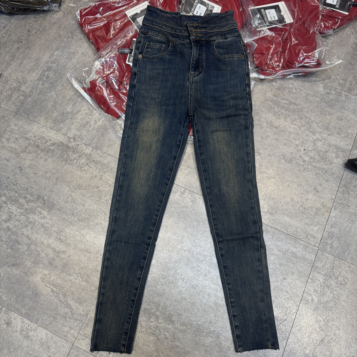9162#新品三粒扣高腰加绒小脚裤